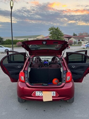 Nissan March-2