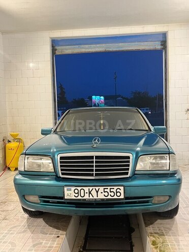 Mercedes C 200-1