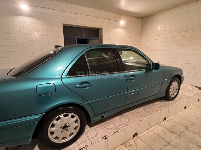 Mercedes C 200-3