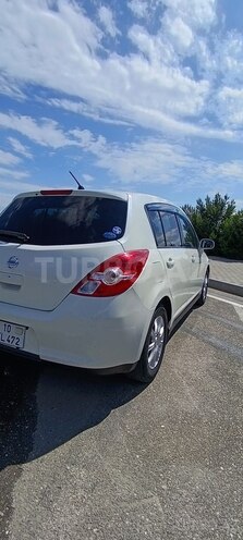 Nissan Tiida-9