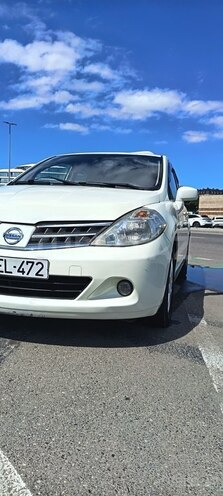 Nissan Tiida-2
