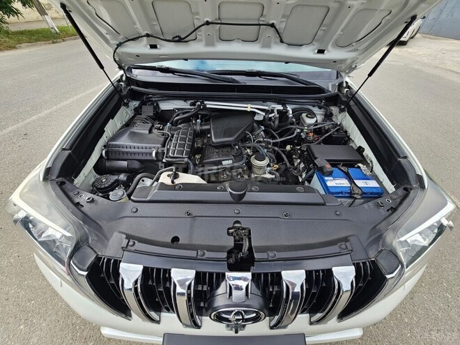 Toyota Land Cruiser Prado-10