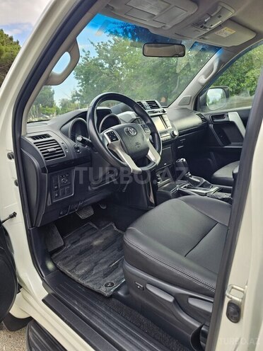 Toyota Land Cruiser Prado-14