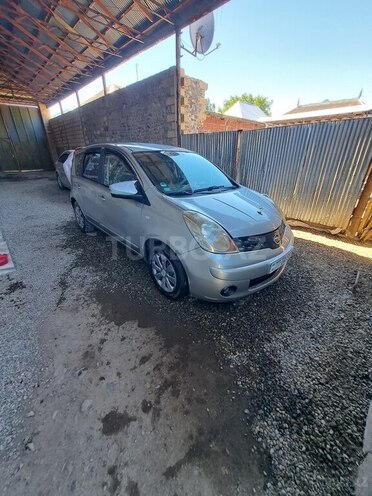 Nissan Note-1
