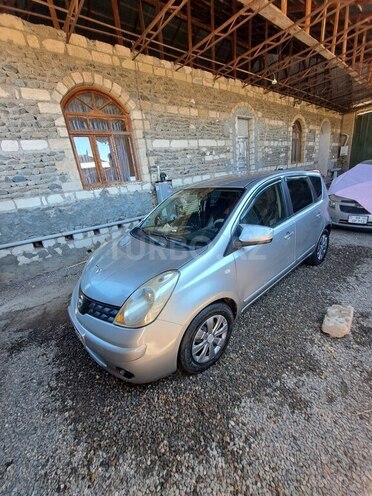 Nissan Note-2