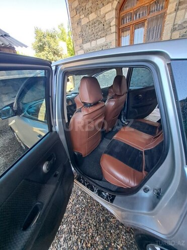 Nissan Note-7