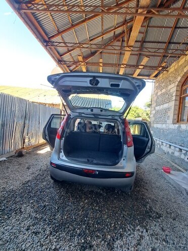 Nissan Note-8