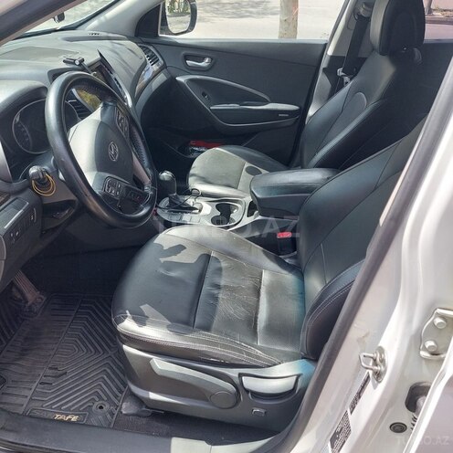 Hyundai Santa Fe-6