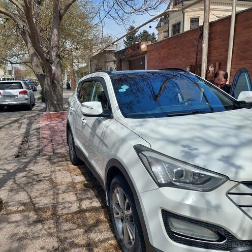 Hyundai Santa Fe-4