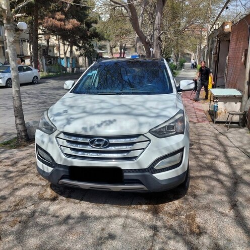Hyundai Santa Fe-1