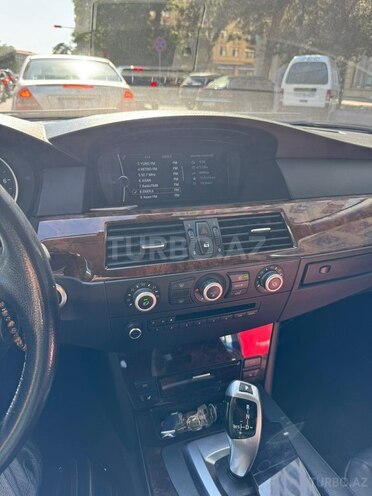 BMW 525-12