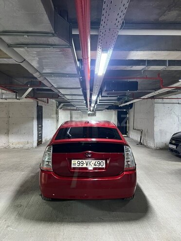 Toyota Prius-4