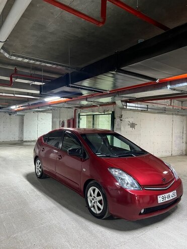 Toyota Prius-2