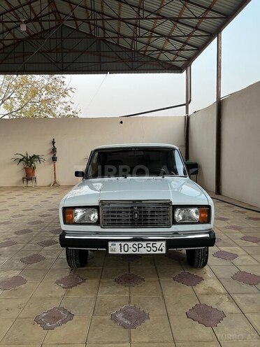 LADA (VAZ) 2107-1