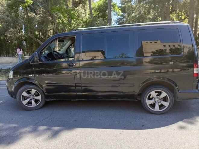 Volkswagen Transporter-5