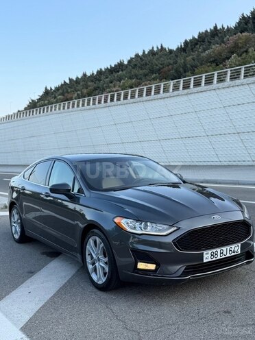 Ford Fusion (North America)-2