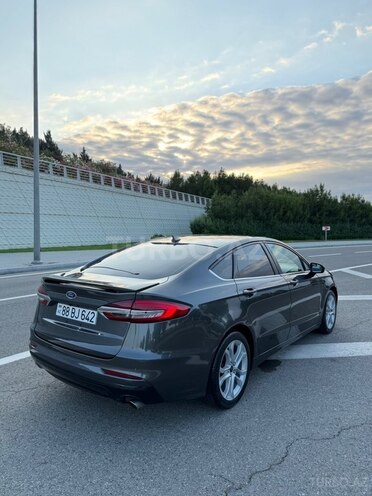Ford Fusion (North America)-8
