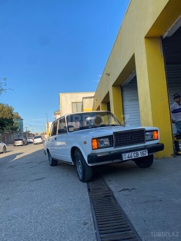 LADA (VAZ) 2107-1