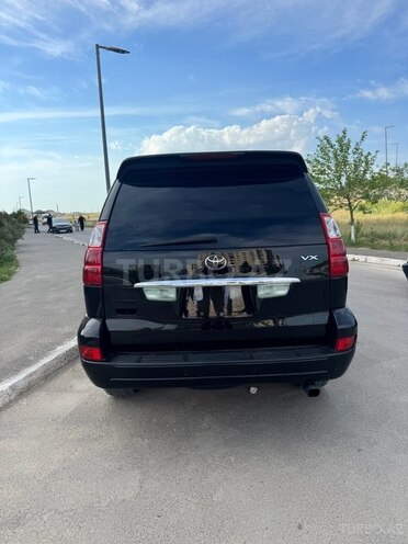 Toyota Land Cruiser Prado-5