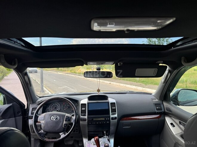 Toyota Land Cruiser Prado-8