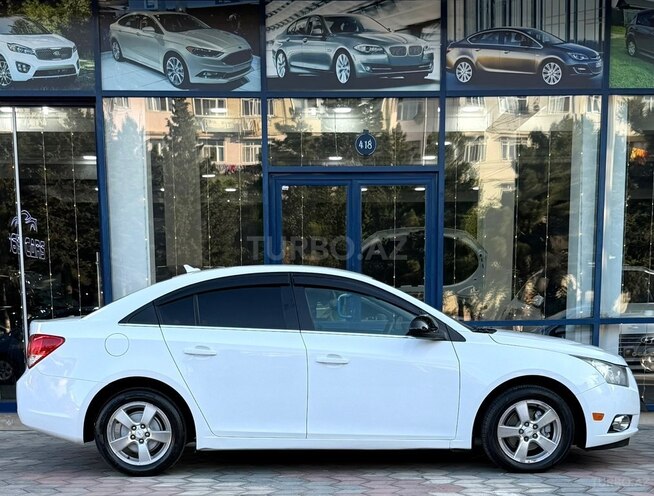 Chevrolet Cruze-10