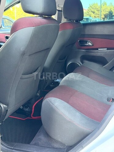 Chevrolet Cruze-8
