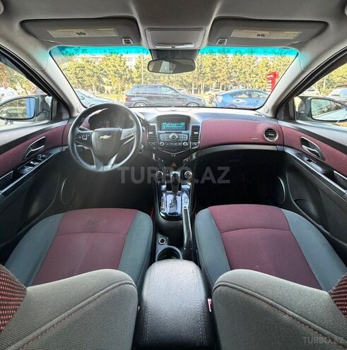 Chevrolet Cruze-9