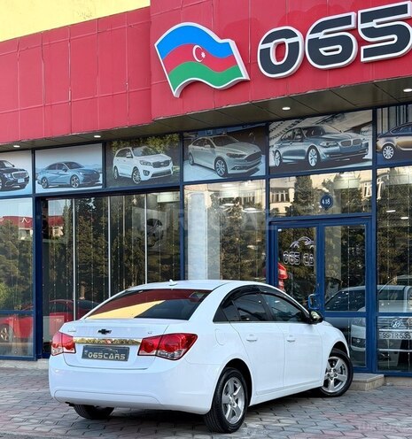 Chevrolet Cruze-14