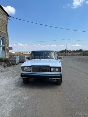 LADA (VAZ) 2107-17
