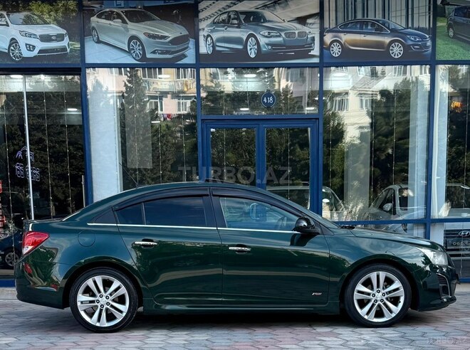 Chevrolet Cruze-10