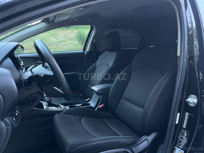 Kia Forte-11
