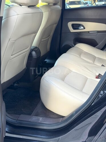 Chevrolet Cruze-8