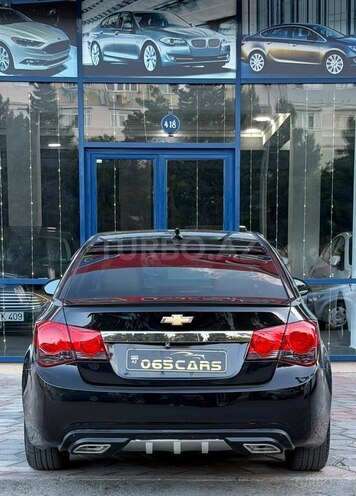 Chevrolet Cruze-12