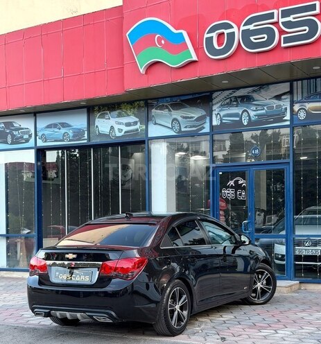 Chevrolet Cruze-13