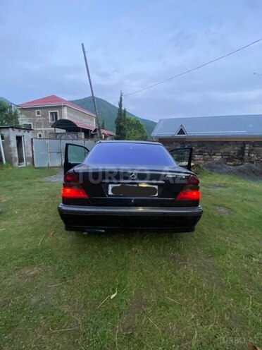 Mercedes C 180-11