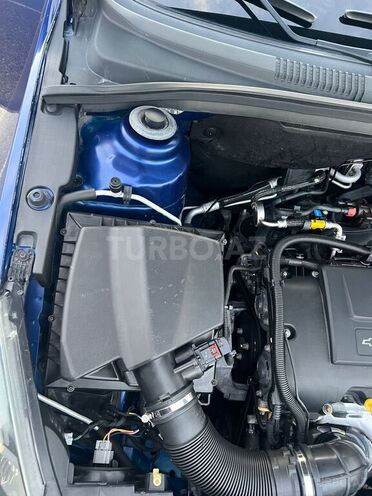 Chevrolet Cruze-20