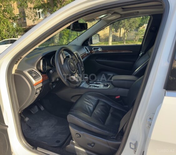 Jeep Grand Cherokee-9