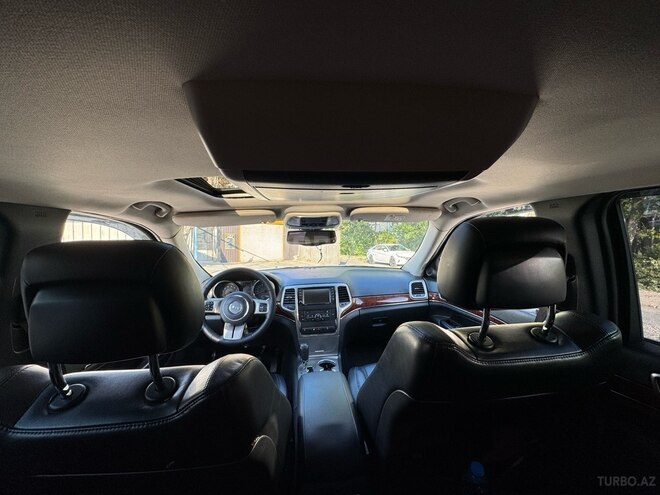 Jeep Grand Cherokee-11