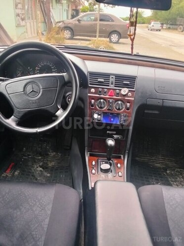 Mercedes C 240-6