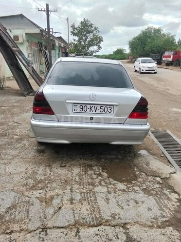 Mercedes C 240-2