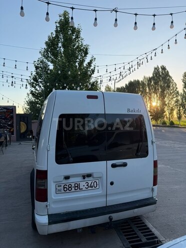 Ford Tourneo Connect-2