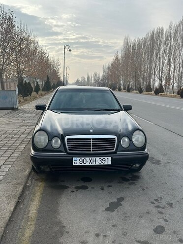 Mercedes E 280-12