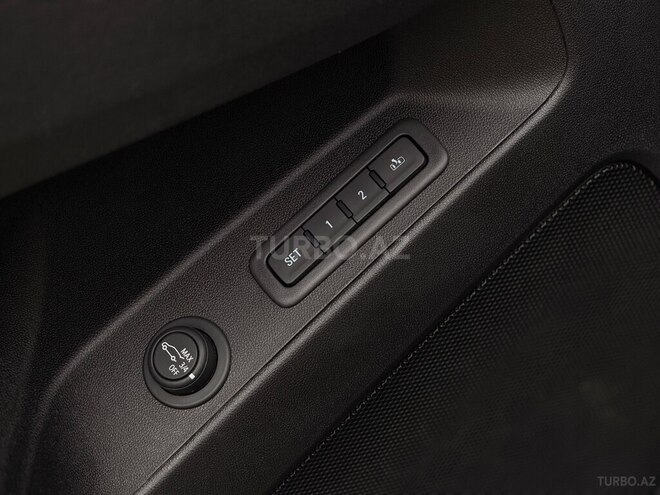 Chevrolet Equinox-13