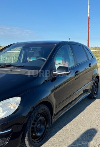 Mercedes B 170-2