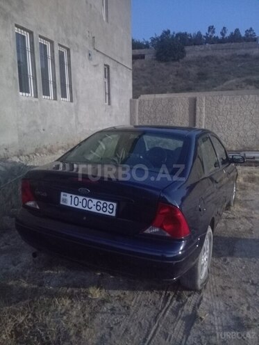 Ford Focus-3