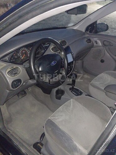 Ford Focus-7
