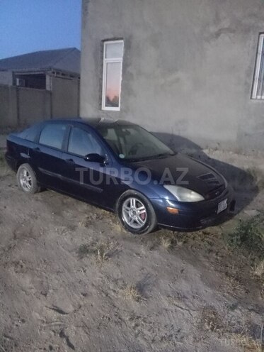 Ford Focus-1