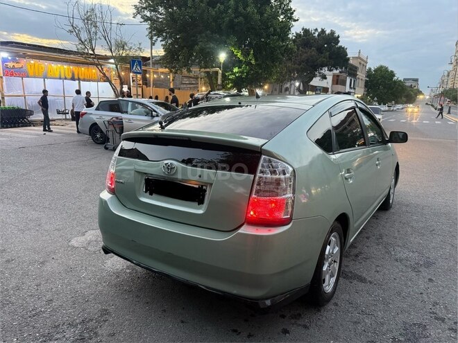Toyota Prius-9