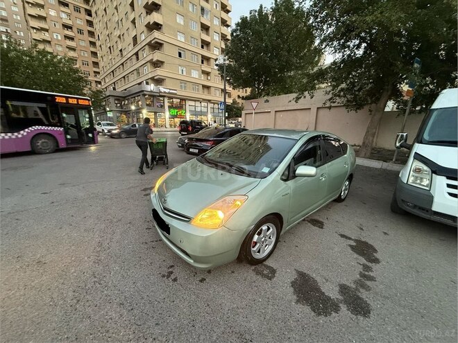Toyota Prius-14