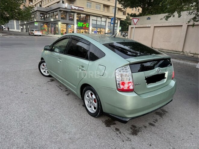 Toyota Prius-17